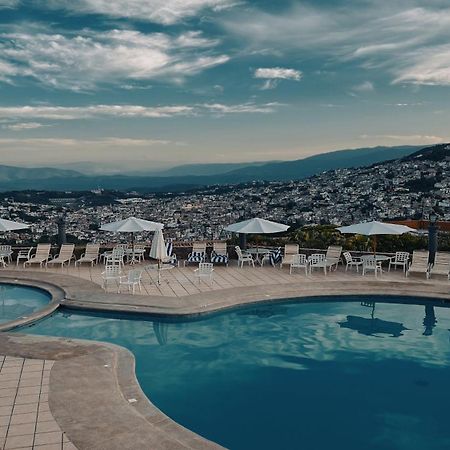 Hotel Montetaxco Extérieur photo View of the pool